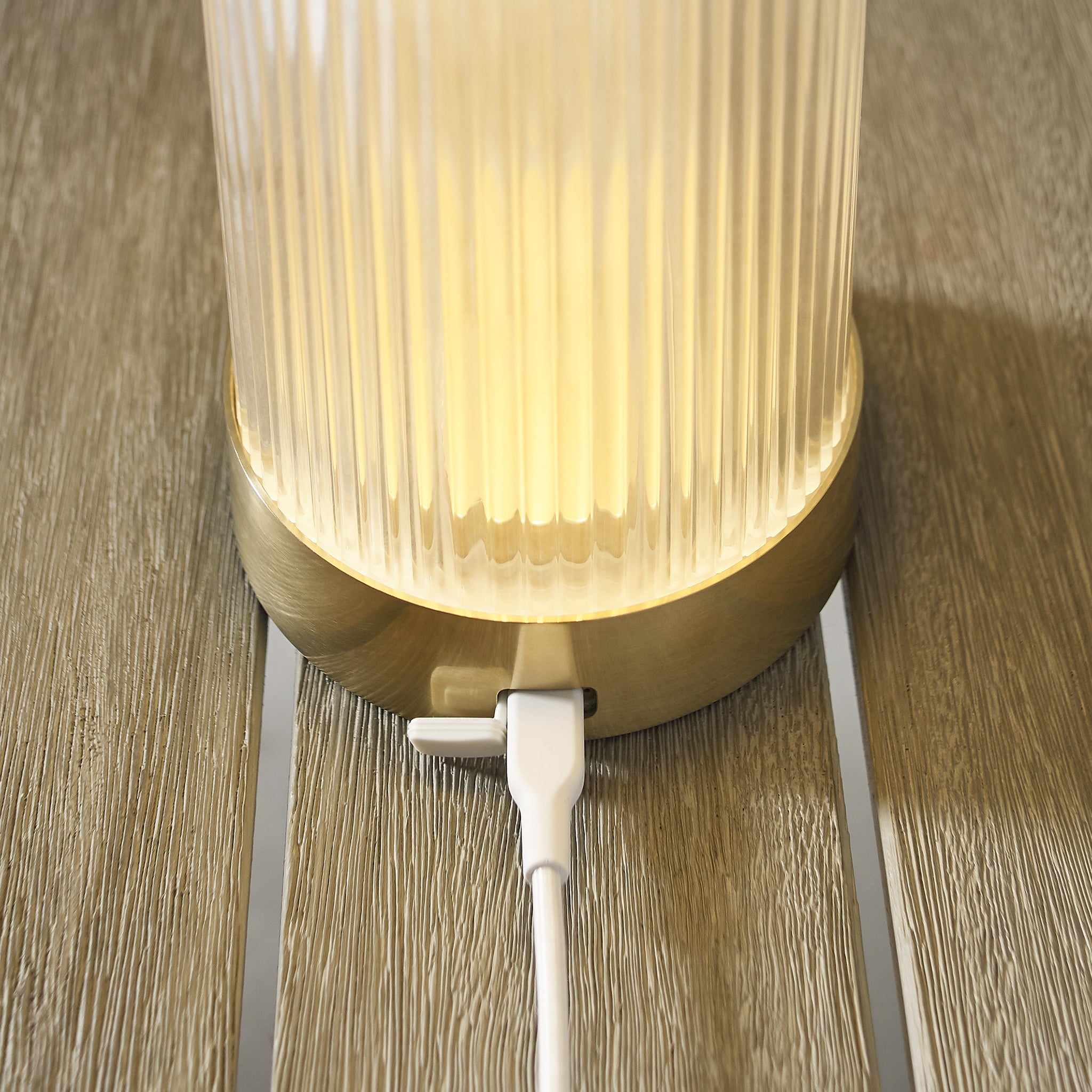 Tawa Accent Rechargeable Table Lamp