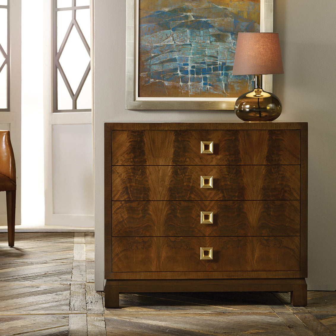 Avignon Bachelor Chest