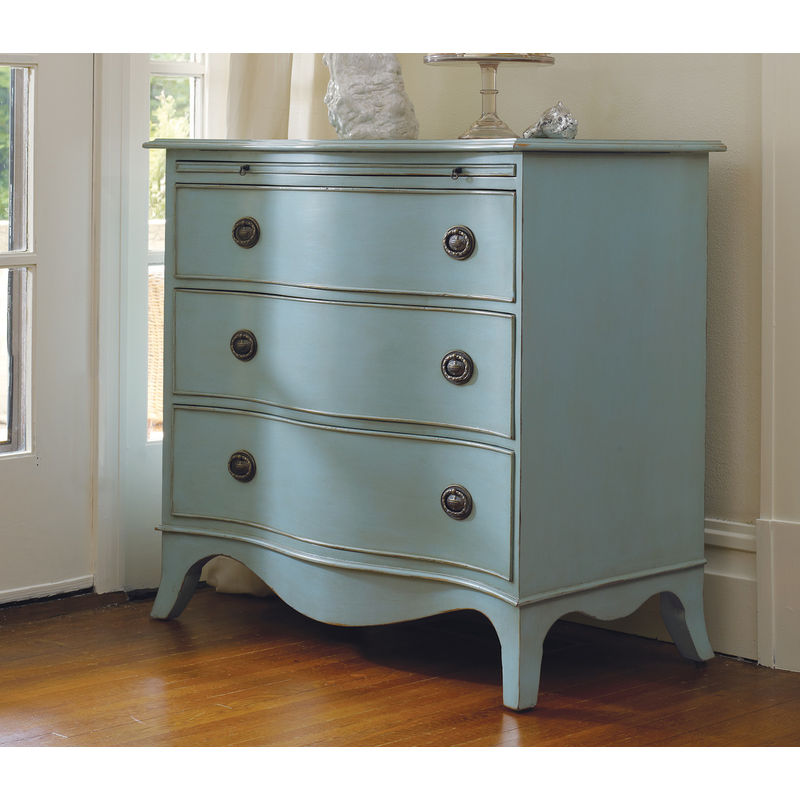 Harker's Island Serpentine Chest with Pullout Slide